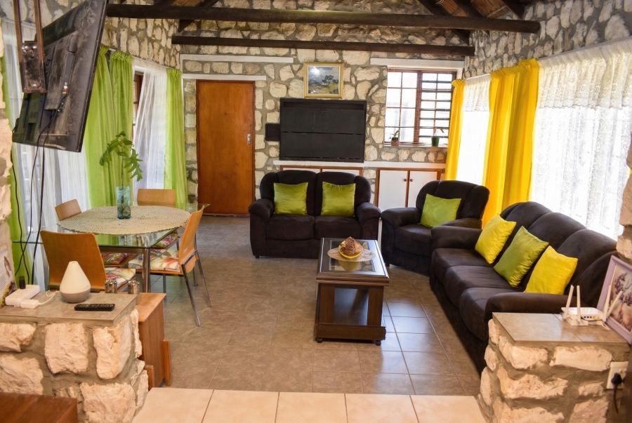 4 Bedroom Property for Sale in Struisbaai Western Cape